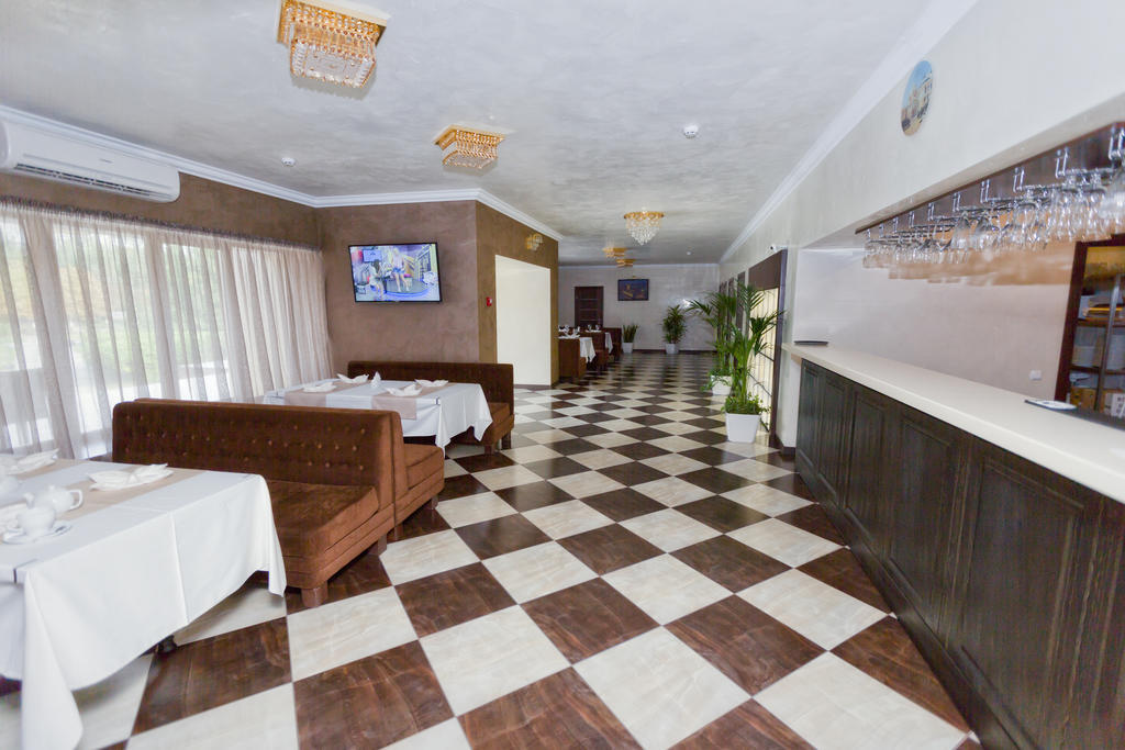 Grand Sport Hotel Brovary Eksteriør billede