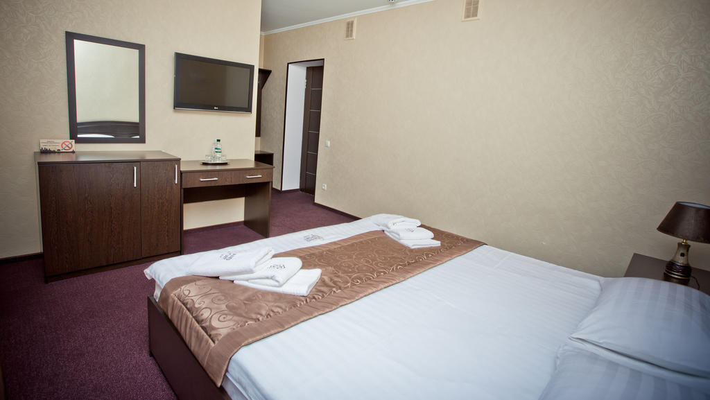 Grand Sport Hotel Brovary Værelse billede