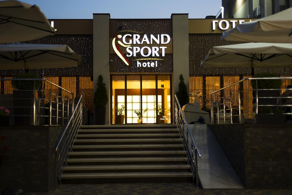 Grand Sport Hotel Brovary Eksteriør billede
